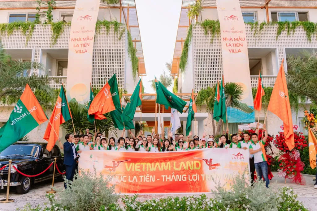Sàn Vietnamland tại sự kiện Khai trương nhà mẫu La Tiên Villa
